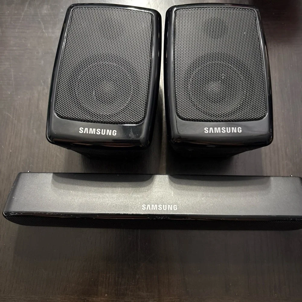 Samsung Black Portable Speaker Set with Sleek Design